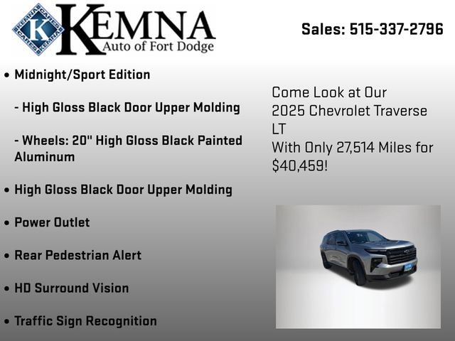 Used 2025 Chevrolet Traverse LT w/ Midnight/Sport Edition image 12