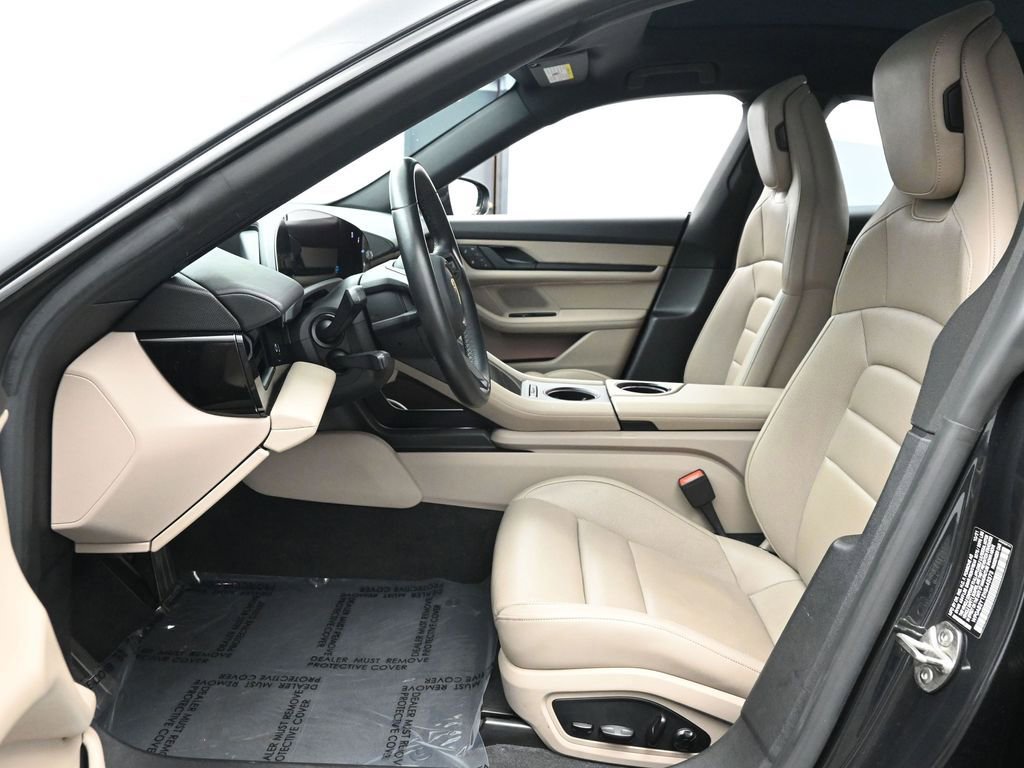 Used 2022 Porsche Taycan 4S image 12