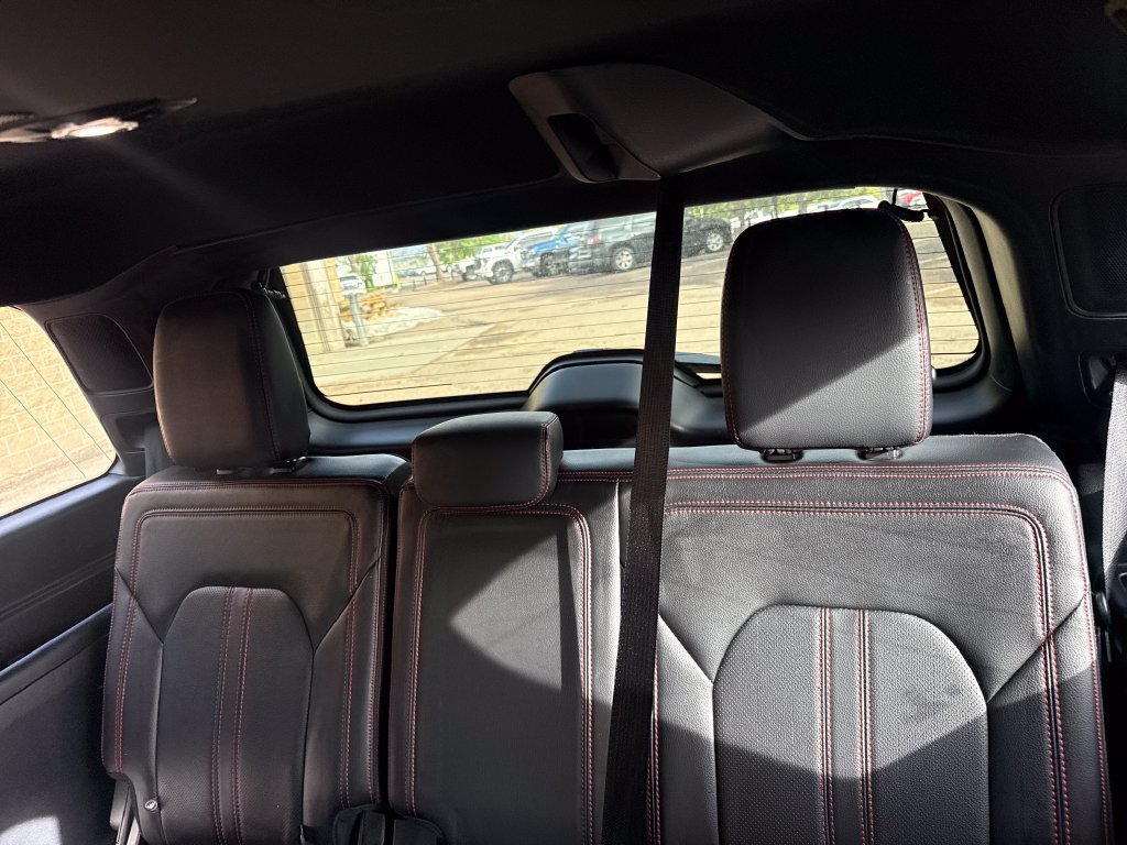 Used 2020 Ford Expedition Limited w/ Equipment Group 303A AWD/4WD image 24
