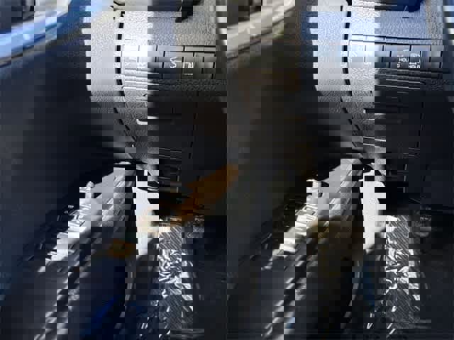 Used 2023 Toyota Camry SE image 18