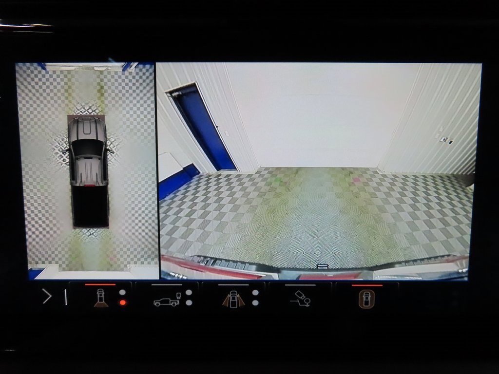 Used 2024 GMC Sierra 2500 AT4 w/ AT4 Premium Plus Package image 16