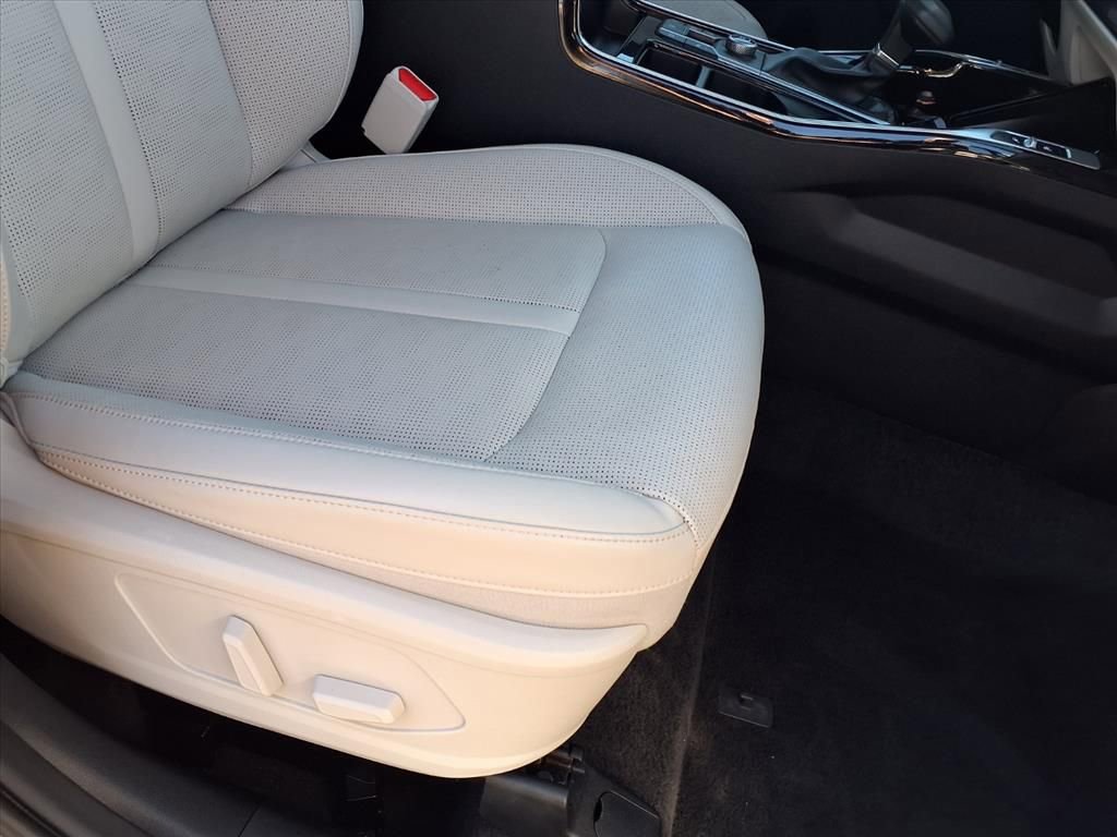 Used 2024 Kia Sorento SX image 19