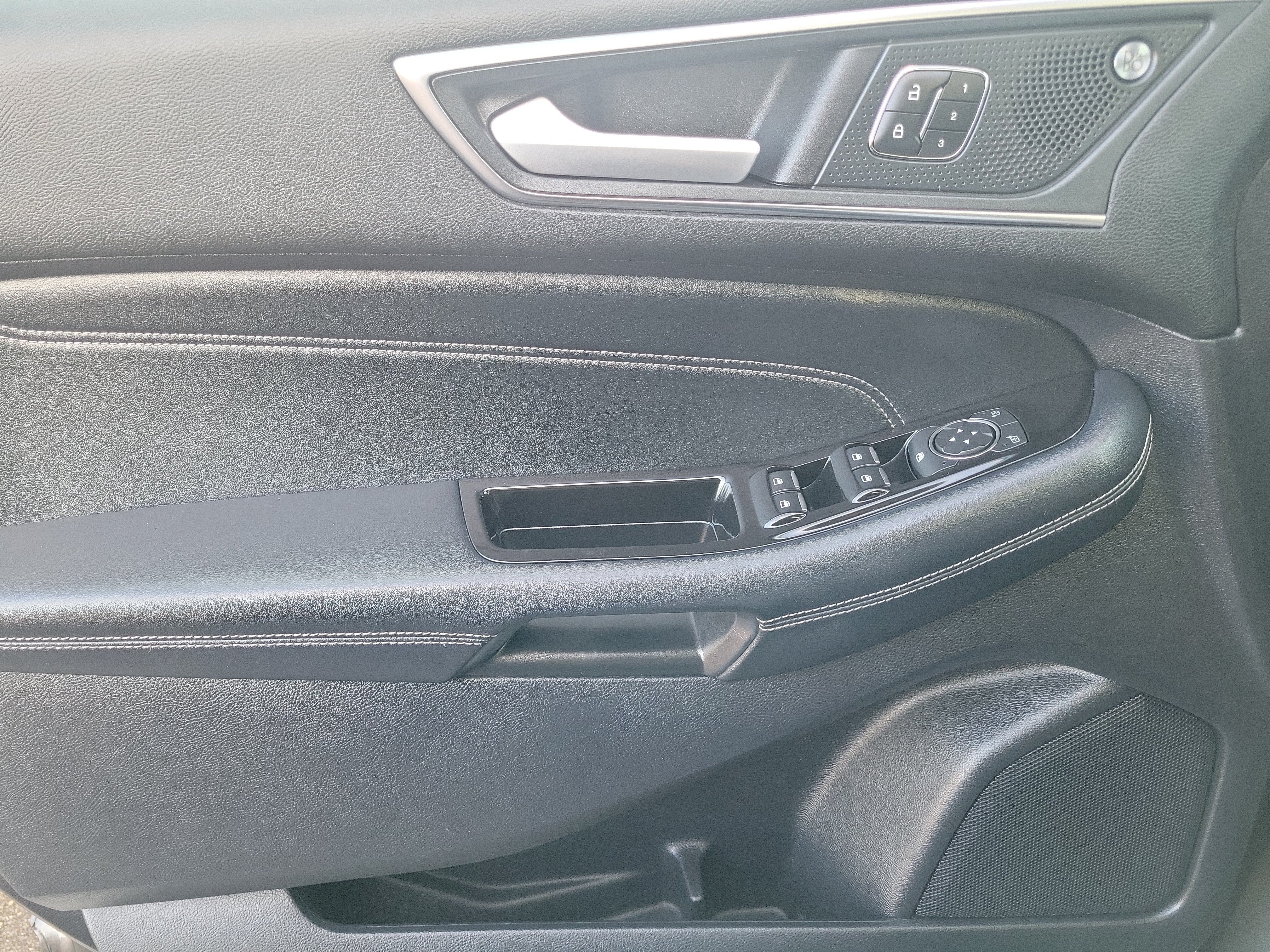 Used 2019 Ford Edge Titanium w/ Equipment Group 301A FWD image 35