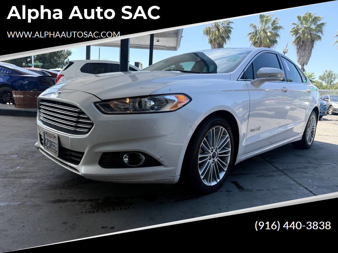 Used 2013 Ford Fusion SE FWD image 1