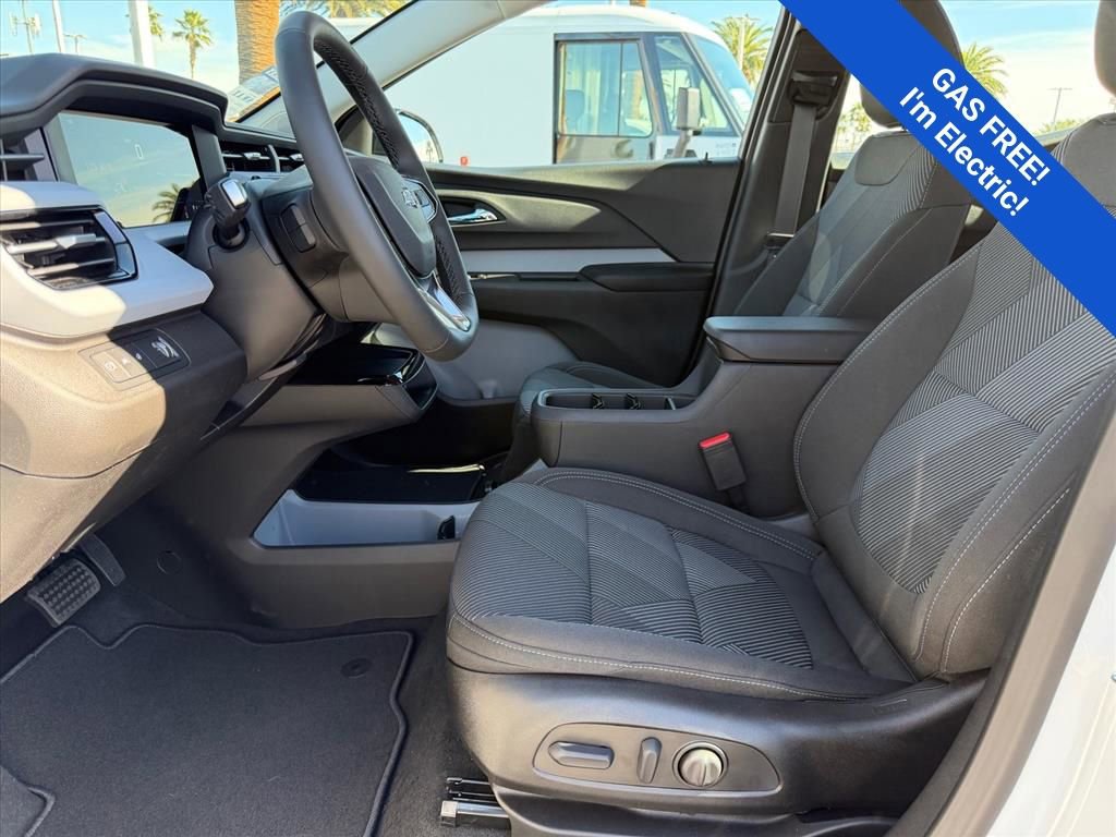New 2027 Chevrolet Bolt LT w/ Comfort Package FWD image 5