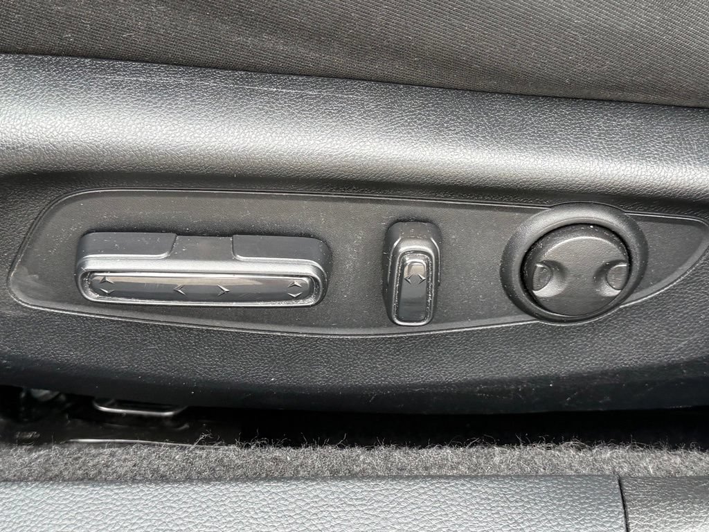 Used 2023 Honda Accord EX image 14