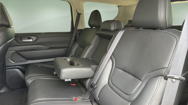 Used 2025 Nissan Armada SV AWD/4WD image 31