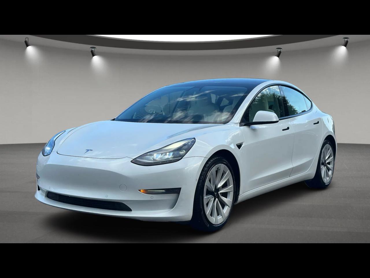 Used 2022 Tesla Model 3 Long Range AWD/4WD image 2
