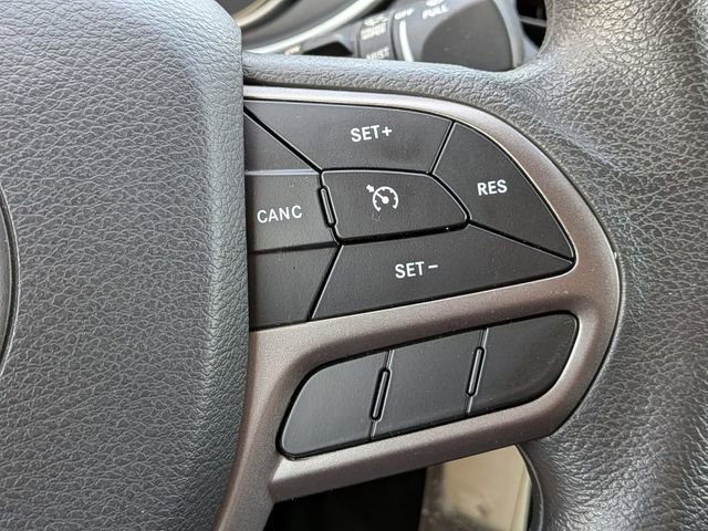 Used 2020 Jeep Cherokee Latitude image 22
