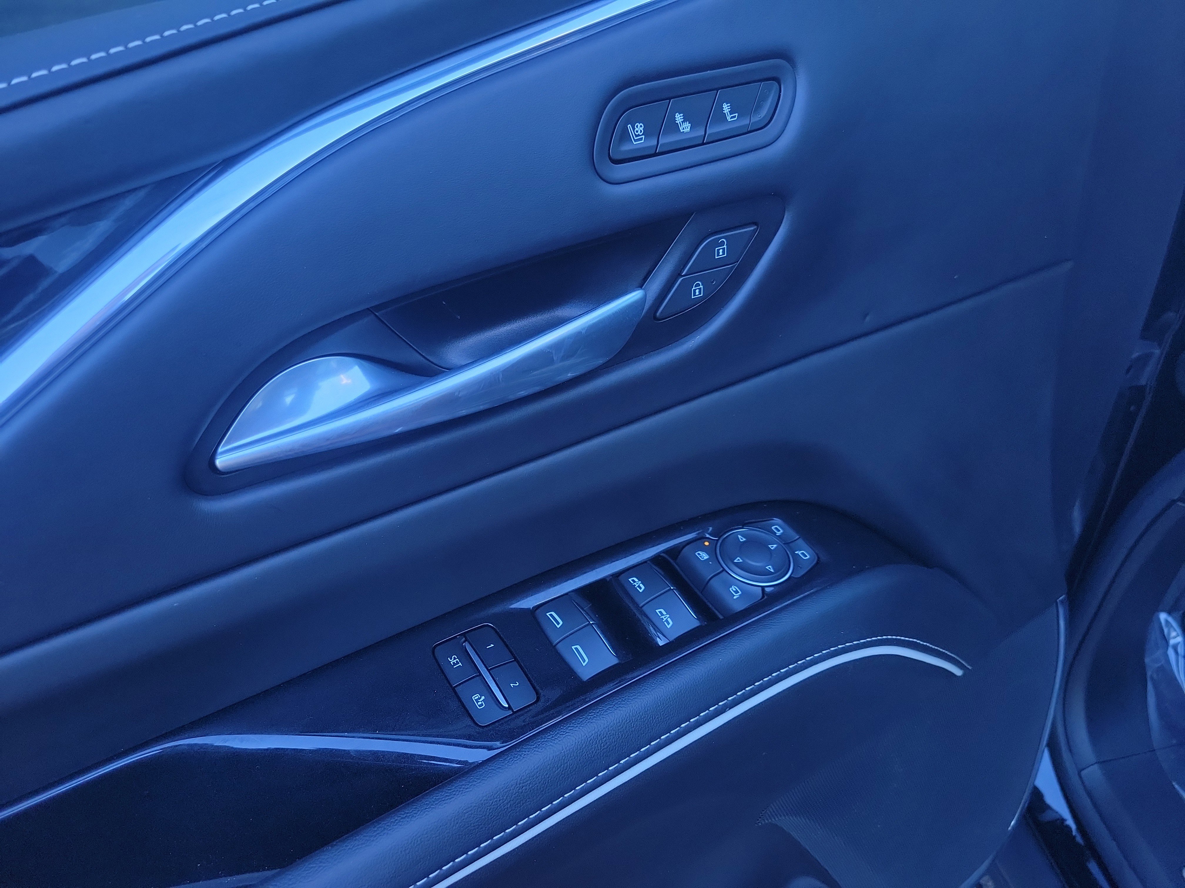 Used 2023 Cadillac Escalade V image 28