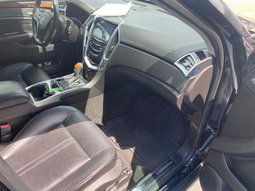 Used 2015 Cadillac SRX Luxury w/ Driver Awareness Package FWD image 22