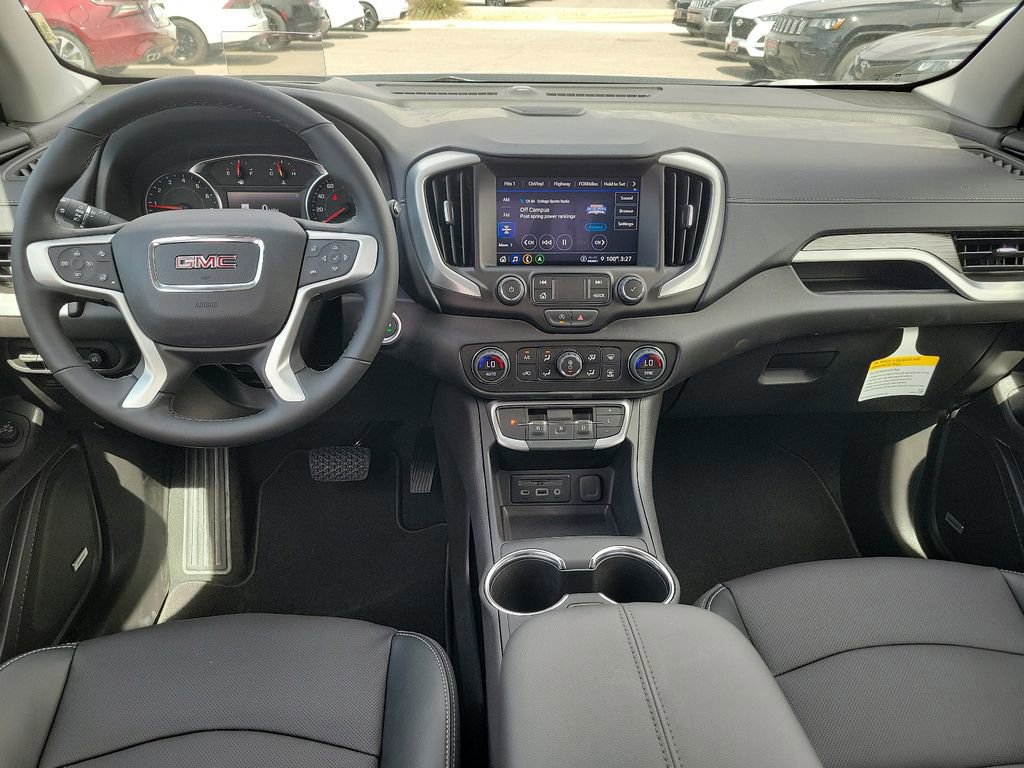 New 2024 GMC Terrain SLT w/ Infotainment Package II AWD/4WD image 17