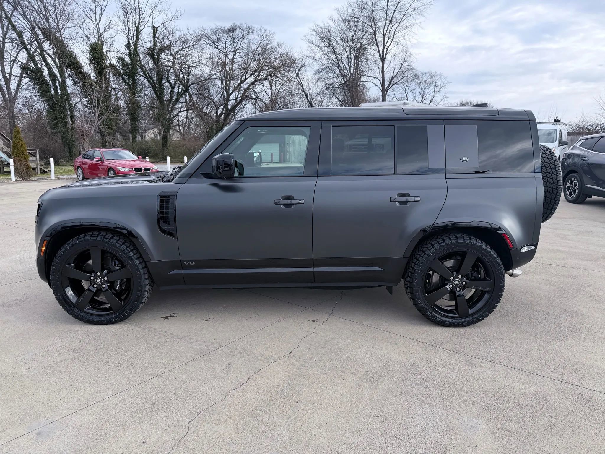 Used 2023 Land Rover Defender 110 V8 image 85