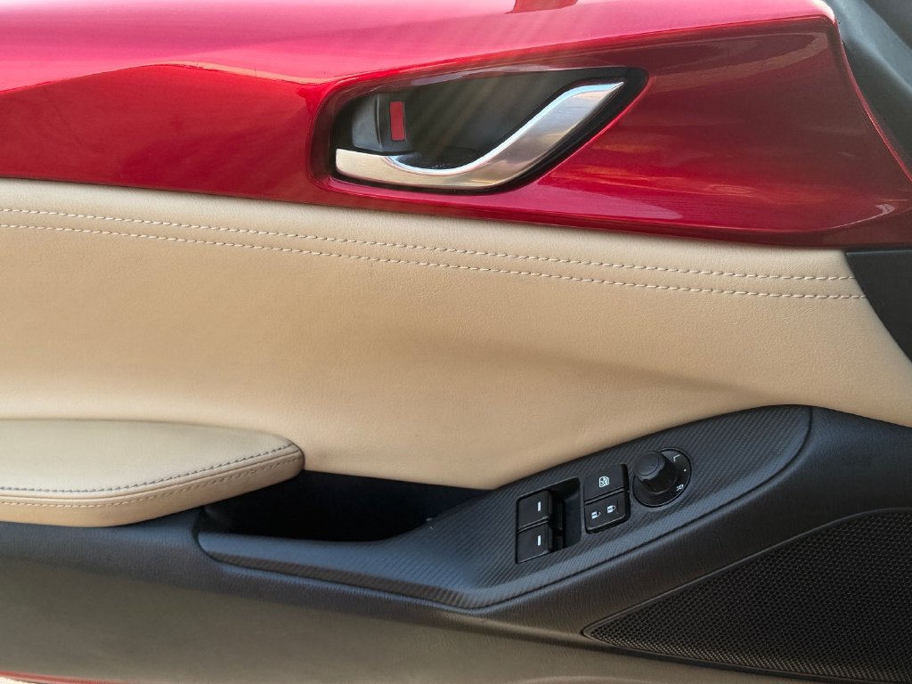Used 2018 MAZDA MX-5 Miata RF Grand Touring RWD image 24