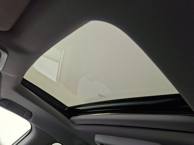 Used 2019 Honda Odyssey Elite image 17