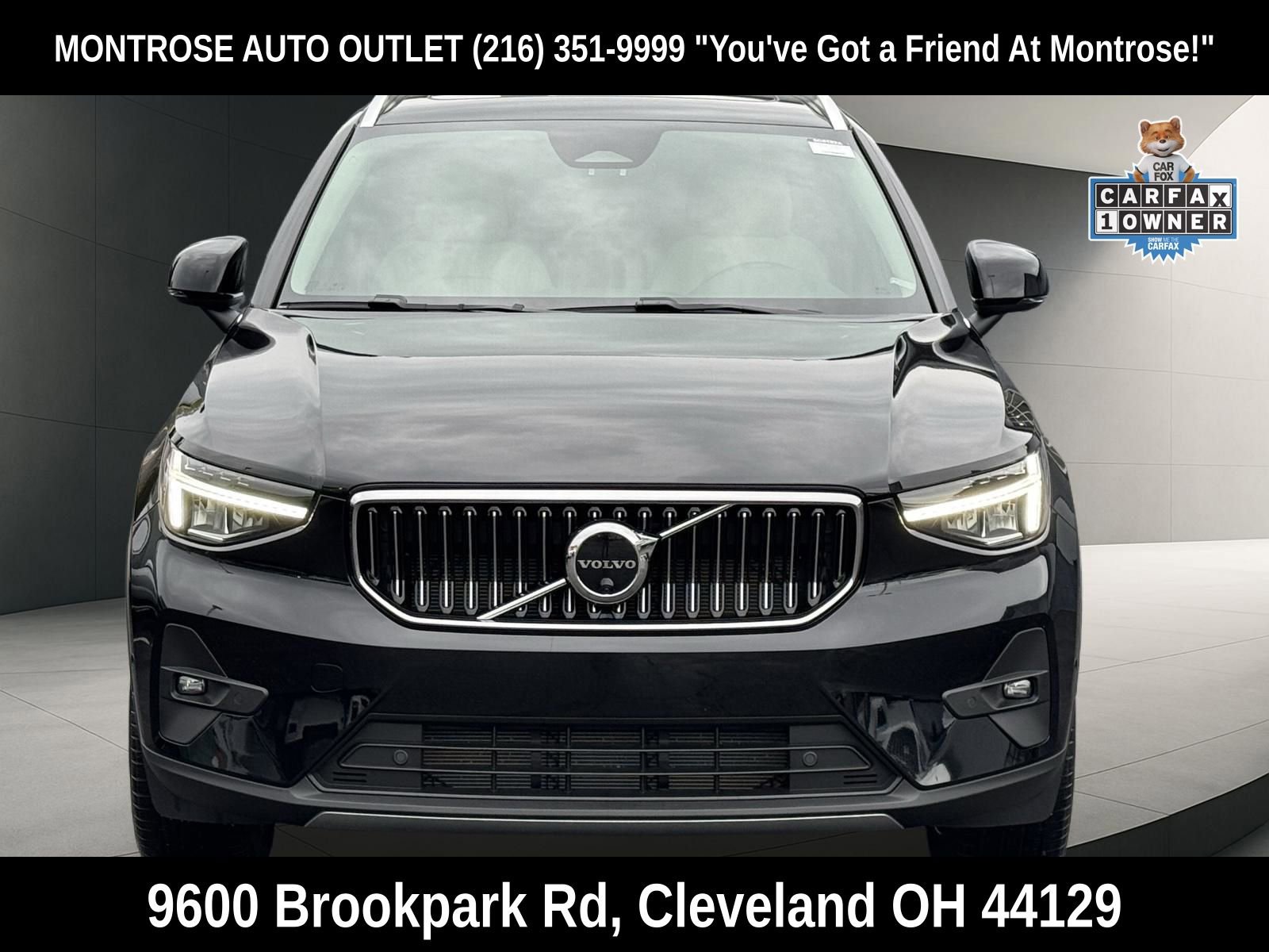Used 2023 Volvo XC40 B5 Plus w/ Driver Assist Package image 9