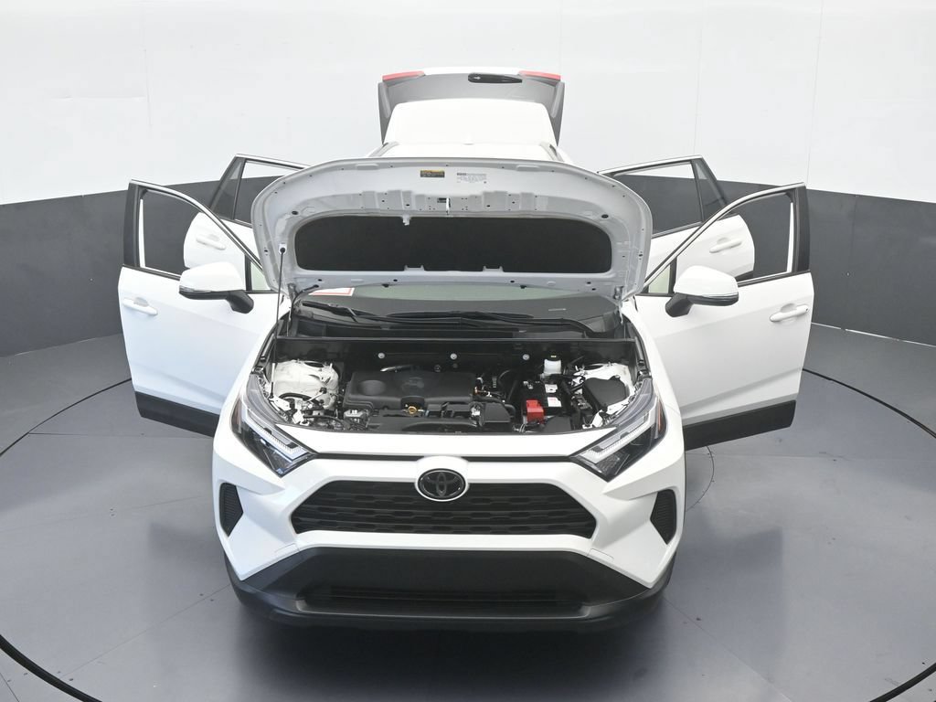 Used 2024 Toyota RAV4 XLE AWD/4WD image 67