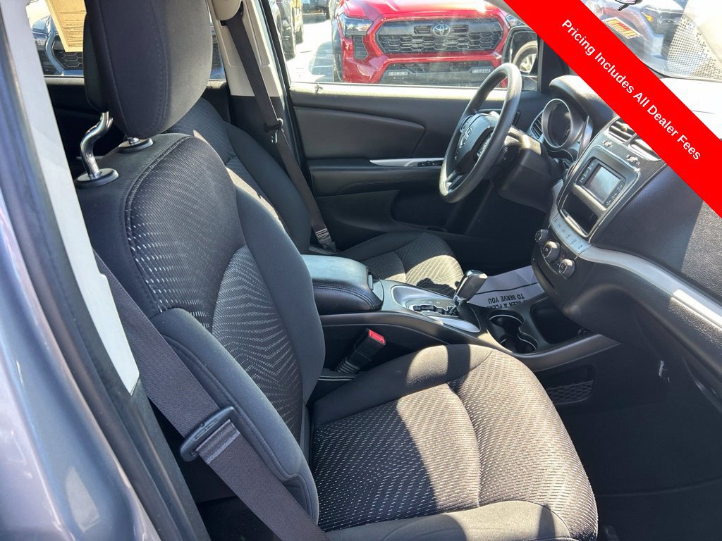 Used 2016 Dodge Journey SXT w/ Comfort/Convenience Group FWD image 19