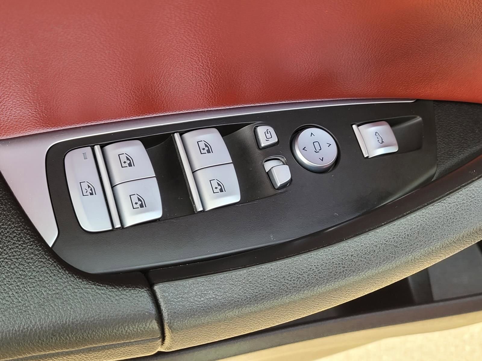 Used 2023 BMW X3 sDrive30i w/ Convenience Package image 23