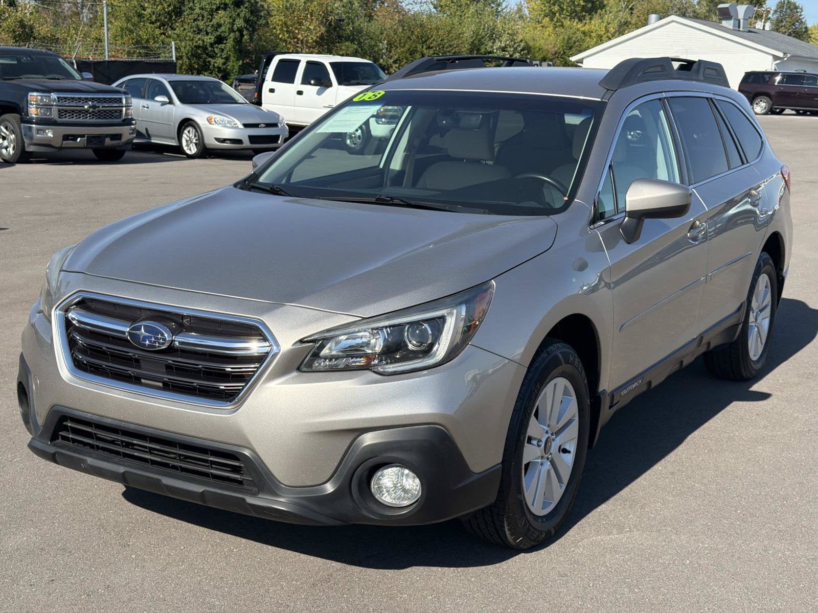 Used 2018 Subaru Outback 2.5i Premium AWD/4WD image 3