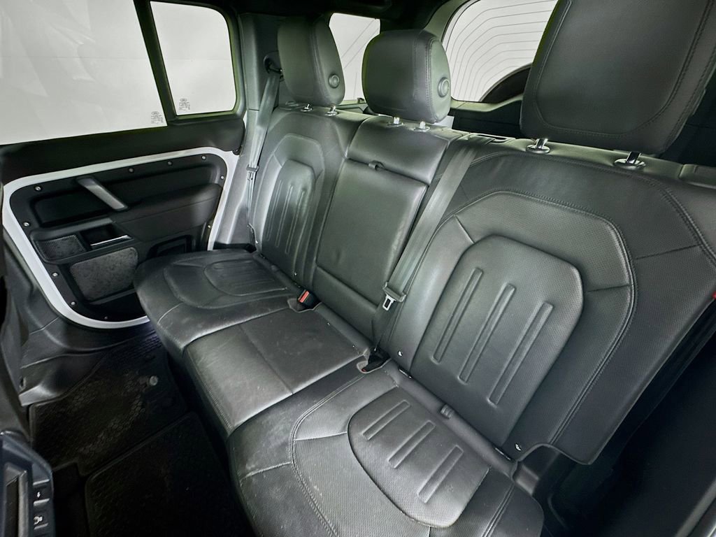 Used 2021 Land Rover Defender 110 X-Dynamic SE AWD/4WD image 25