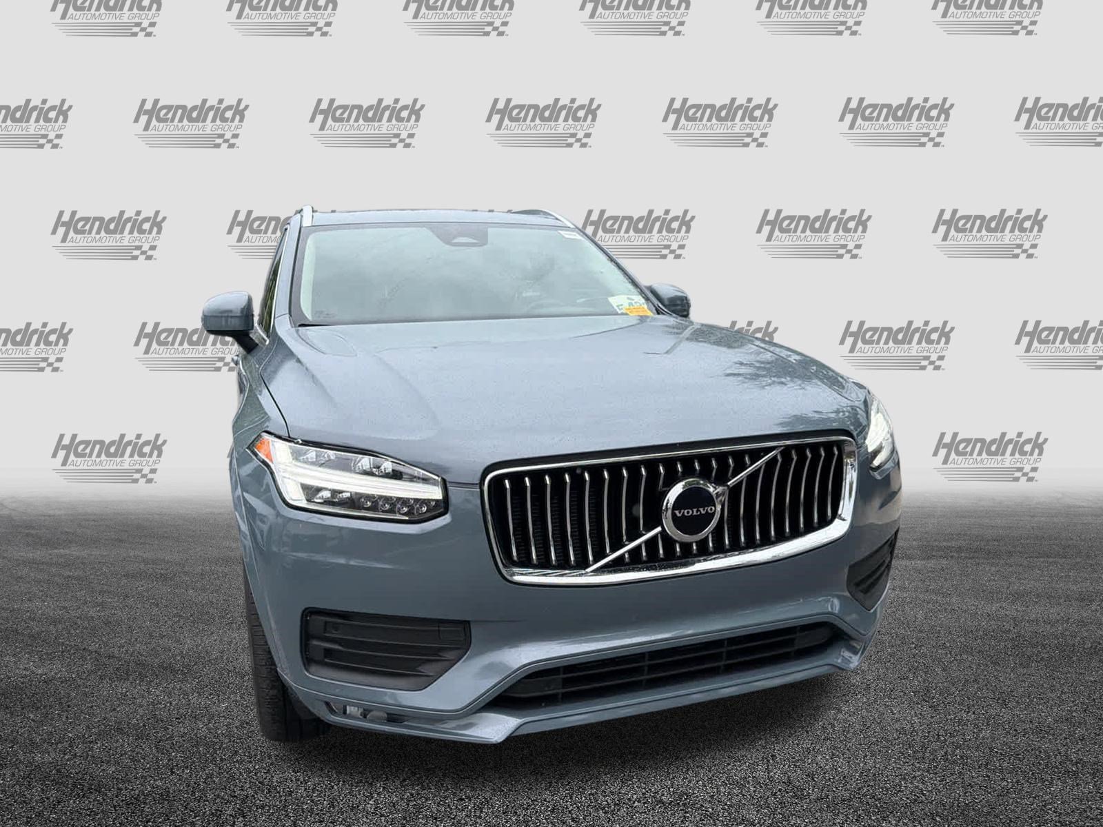 Used 2023 Volvo XC90 B5 Core AWD/4WD image 3