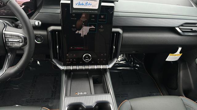 New 2026 GMC Acadia AT4 AWD/4WD image 17
