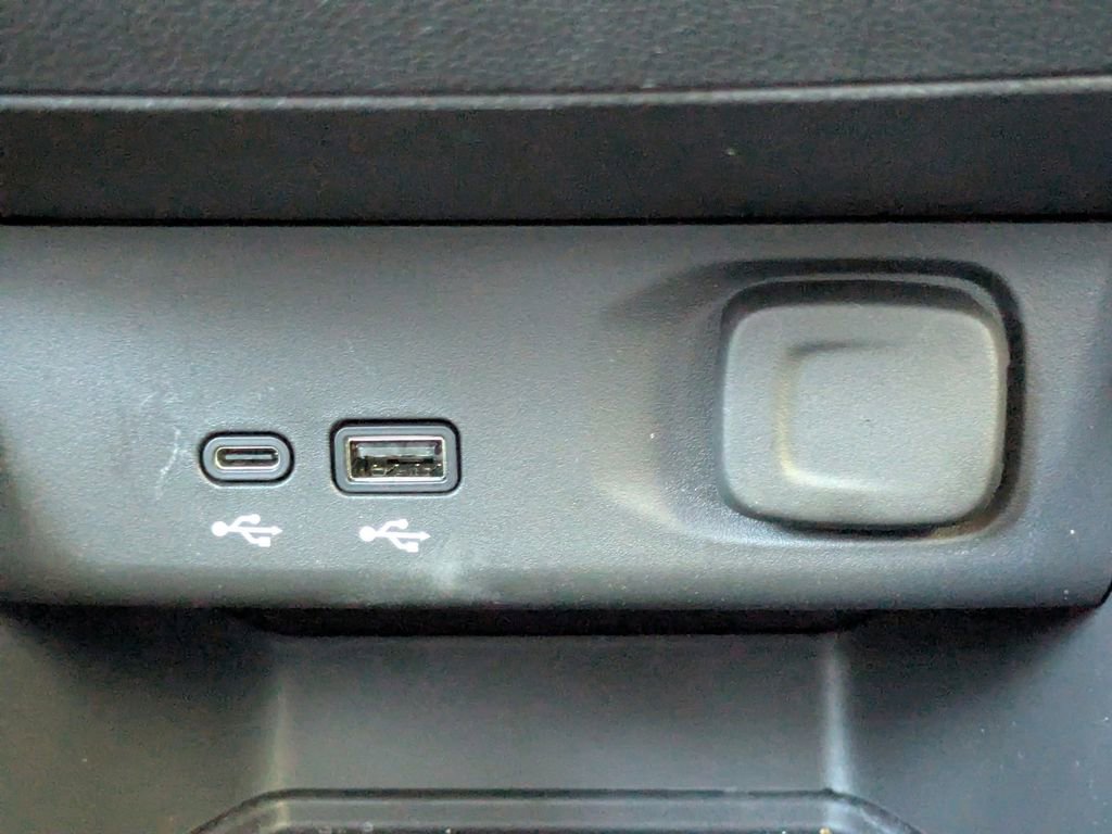 Certified 2024 Buick Envista Preferred image 23