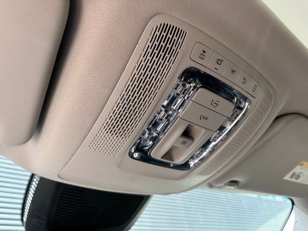 Used 2023 Mercedes-Benz GLS 450 4MATIC image 33