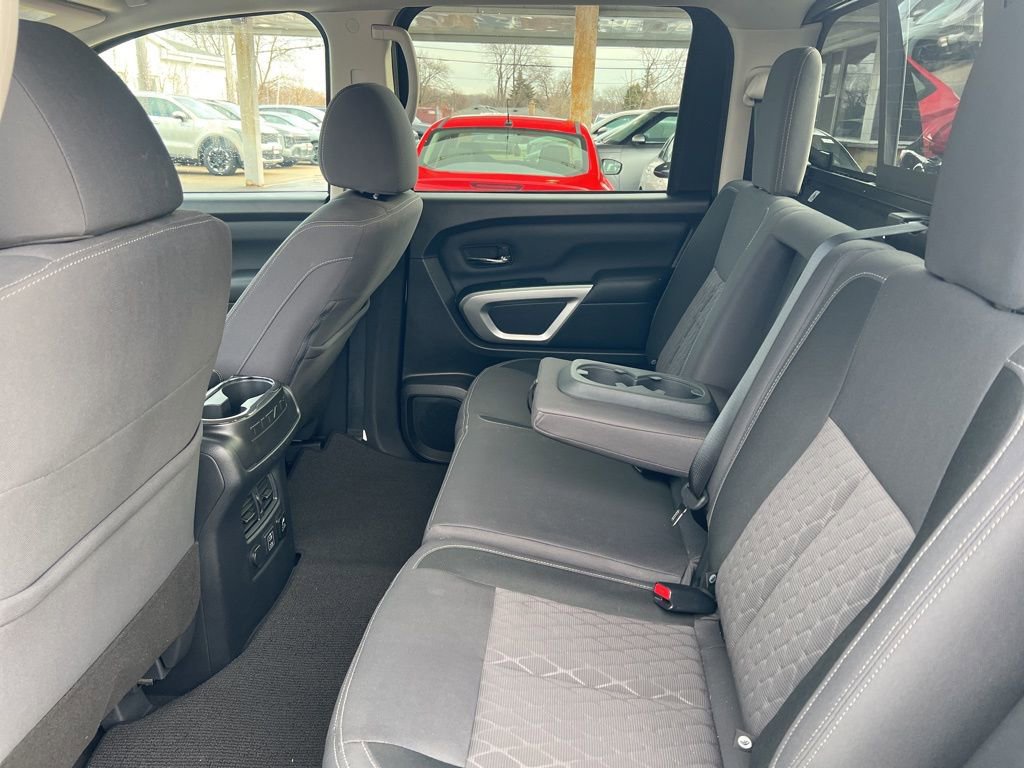 Certified 2024 Nissan Titan SV w/ SV Convenience Package image 9
