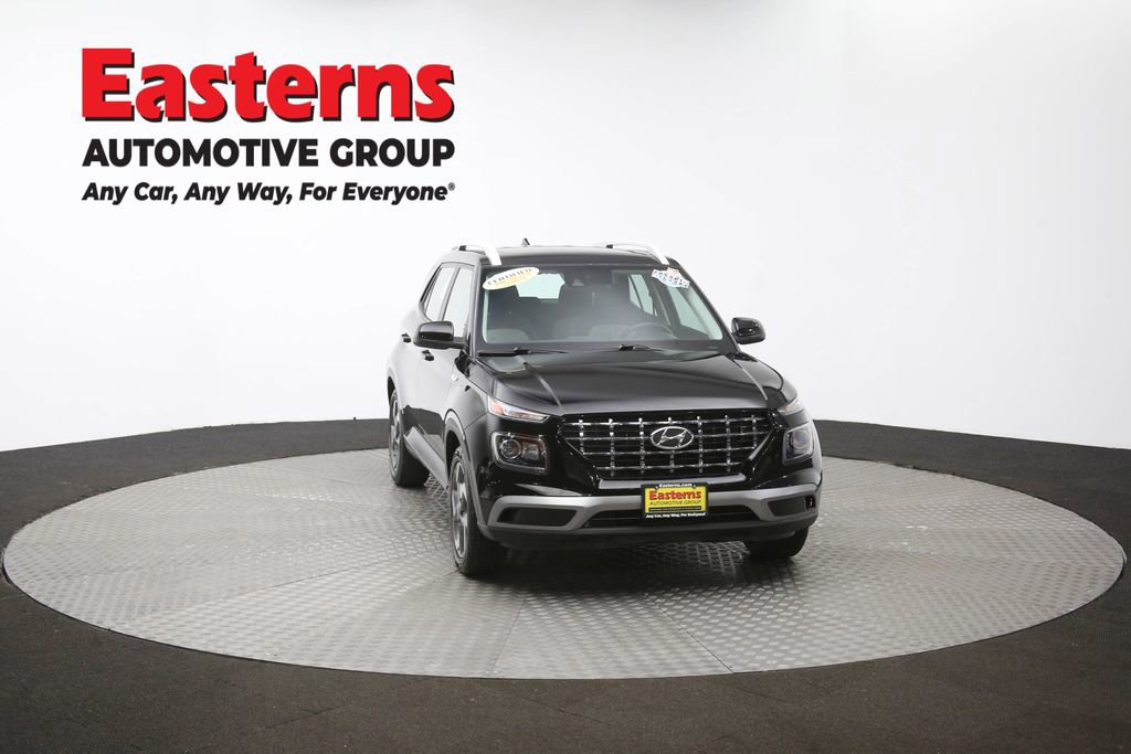 Used 2022 Hyundai Venue SEL image 51
