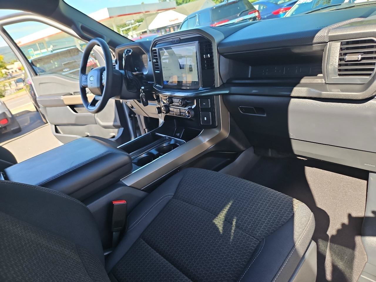 Used 2025 Ford F150 STX w/ Equipment Group 201A FX4 AWD/4WD image 19