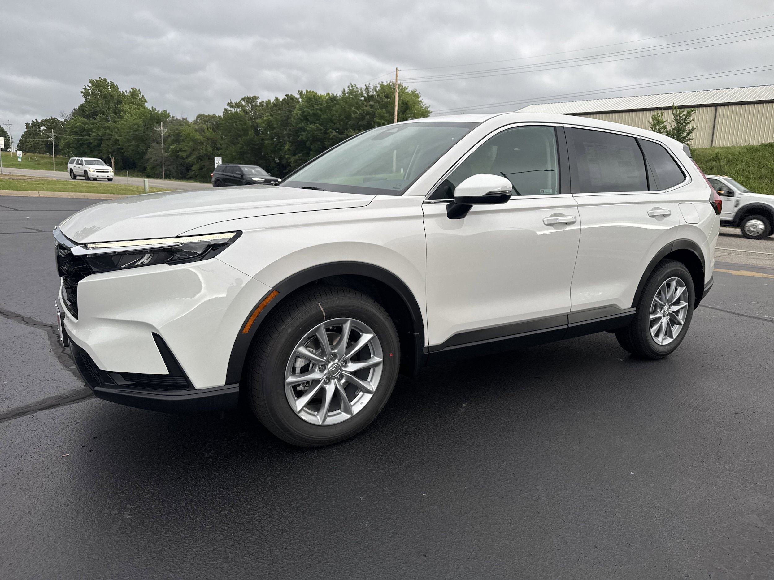 New 2026 Honda CR-V EX image 2