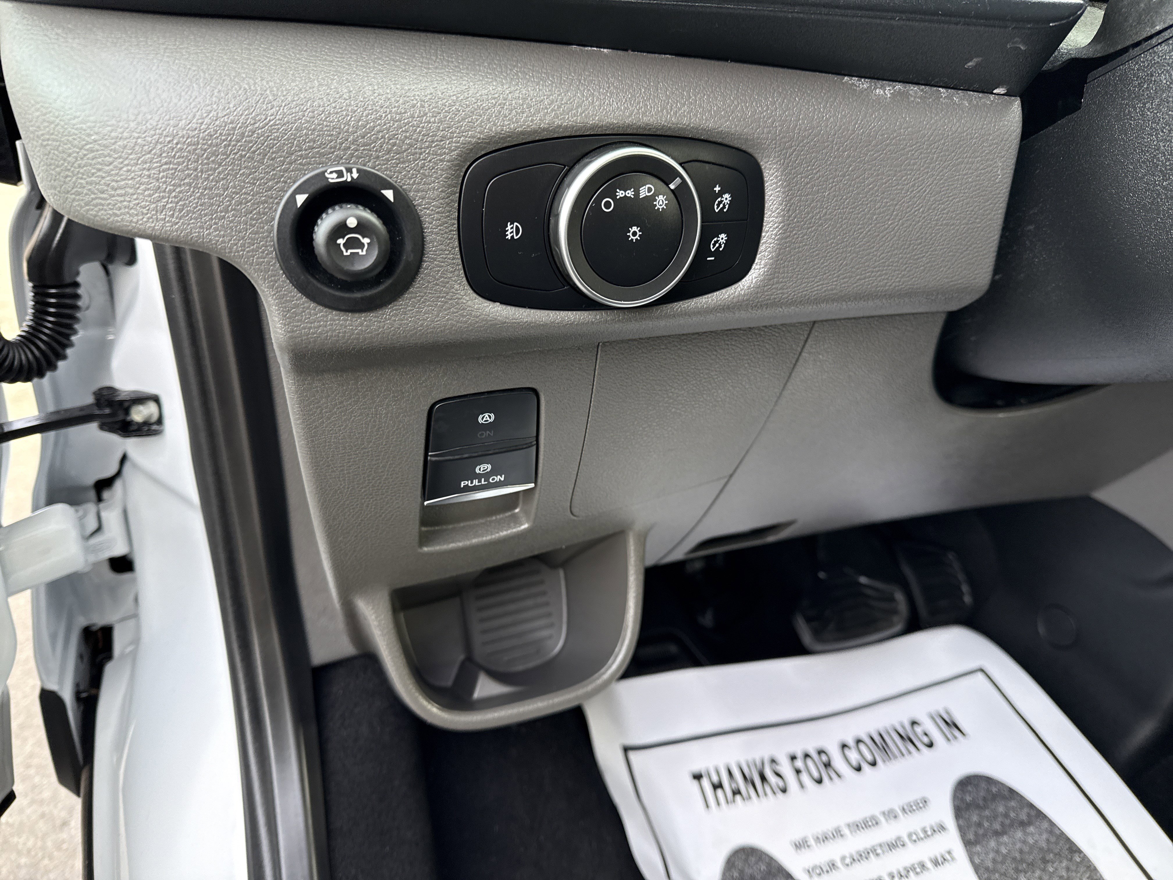 Used 2025 Ford Transit 350 XLT image 15