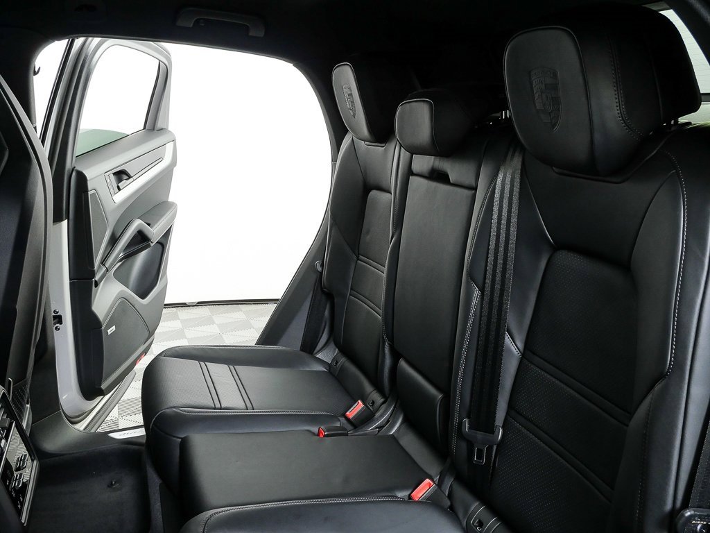Certified 2026 Porsche Cayenne S image 23