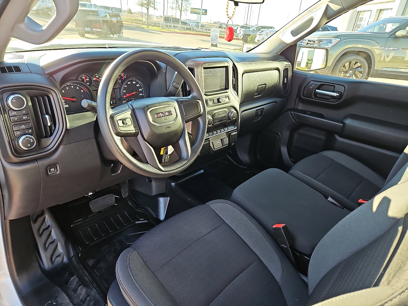 Used 2022 GMC Sierra 1500 Pro w/ Sierra Value Package image 9