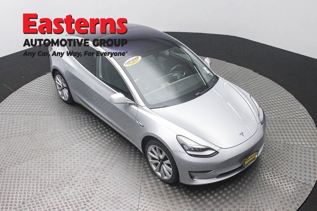 Used 2018 Tesla Model 3 Mid Range RWD image 3