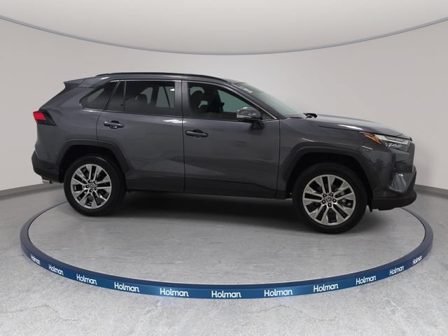 Used 2023 Toyota RAV4 XLE Premium FWD image 5