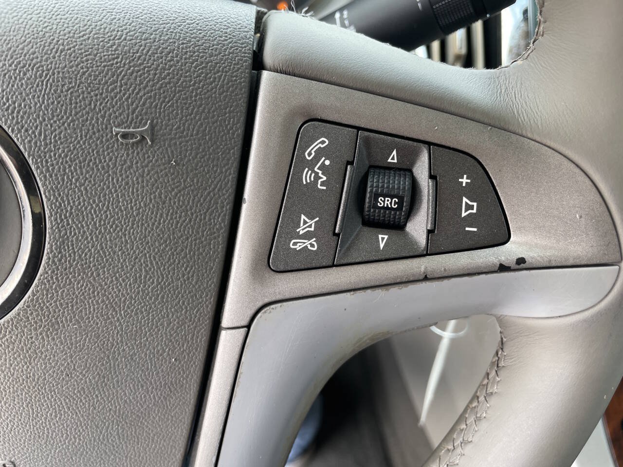 Used 2010 Buick LaCrosse CX FWD image 19