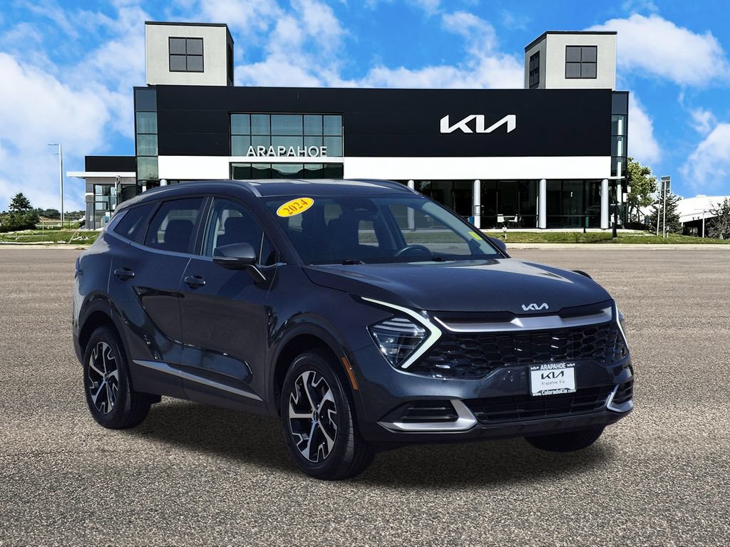 Used 2024 Kia Sportage EX AWD/4WD image 3
