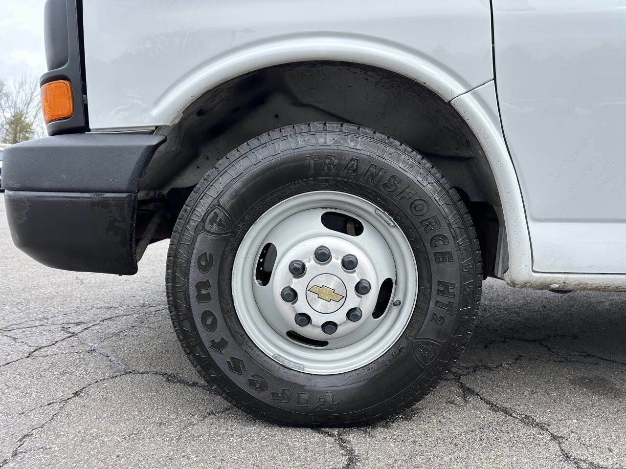 Used 2008 Chevrolet Express 3500 image 5