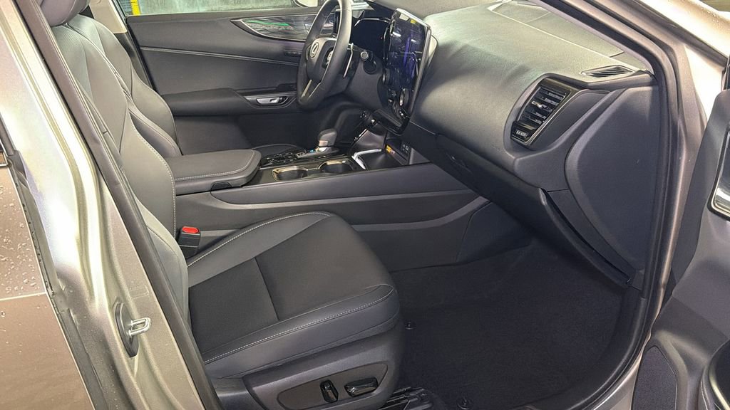 Used 2025 Lexus NX 350 AWD w/ Accessory Package (K3) image 10