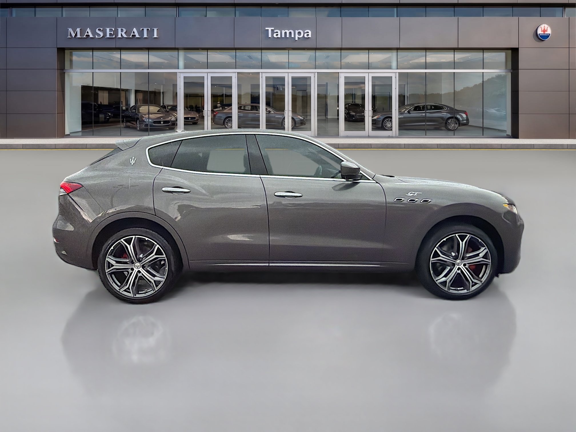 Certified 2023 Maserati Levante GT AWD/4WD image 2