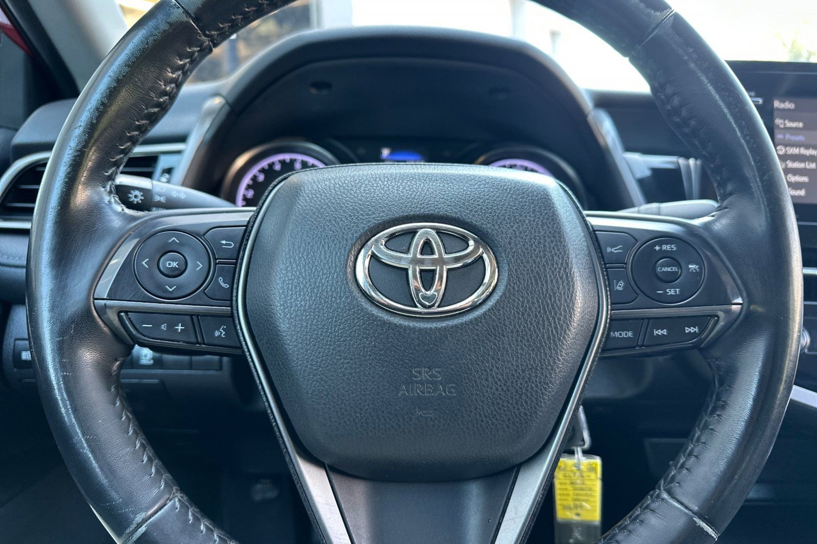 Used 2022 Toyota Camry SE FWD image 18