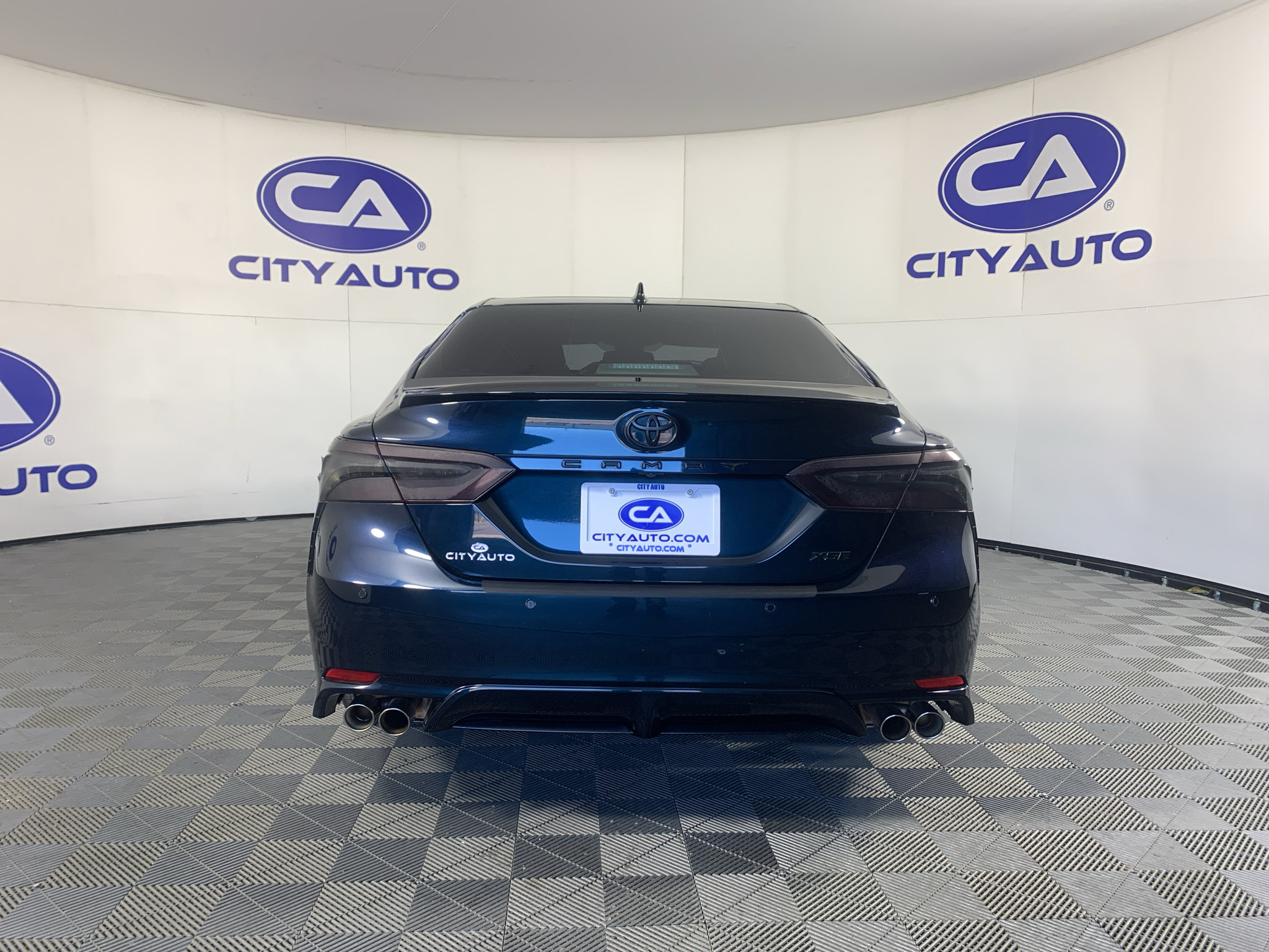 Used 2021 Toyota Camry XSE w/ Navigation Package FWD image 4