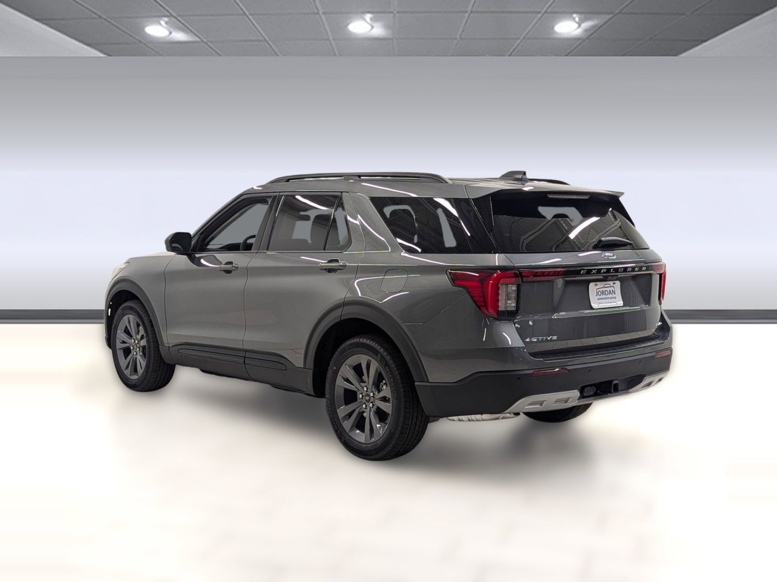 New 2026 Ford Explorer Active w/ Active Comfort Package image 2