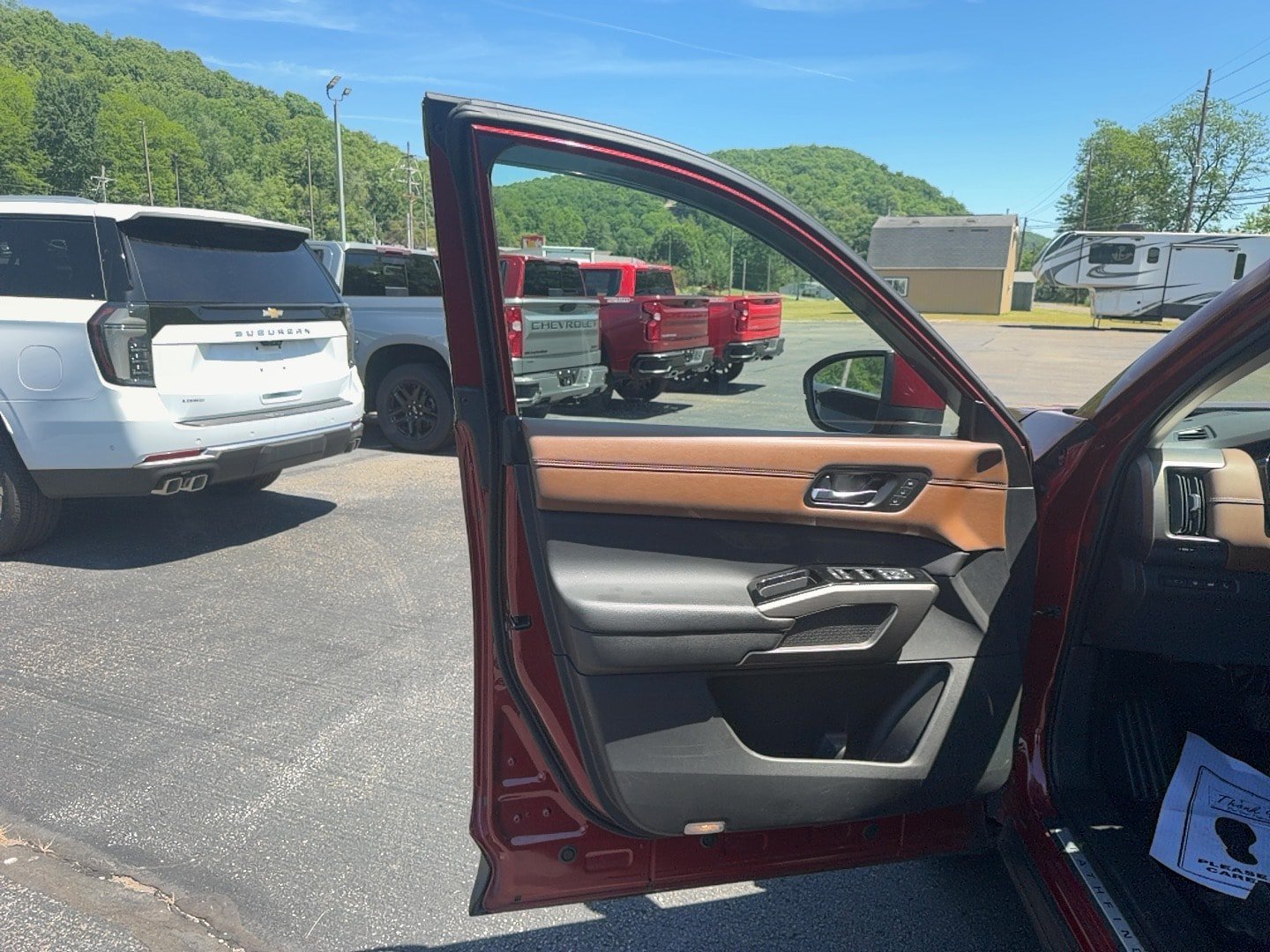 Used 2022 Nissan Pathfinder Platinum w/ Cargo Package AWD/4WD image 10