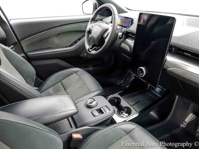 Used 2022 Ford Mustang Mach-E GT w/ GT Performance Edition AWD/4WD image 33