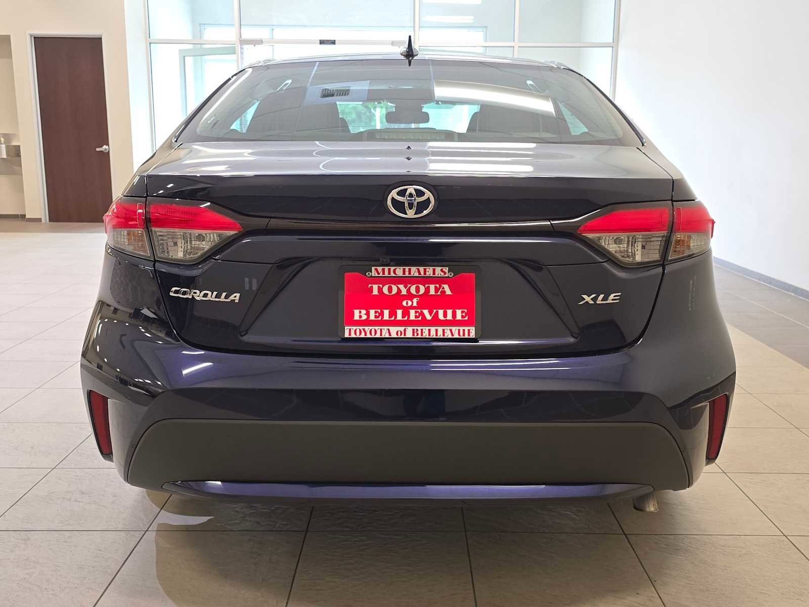 Certified 2022 Toyota Corolla XLE w/ Carpet Mat Package (TMS) FWD image 5