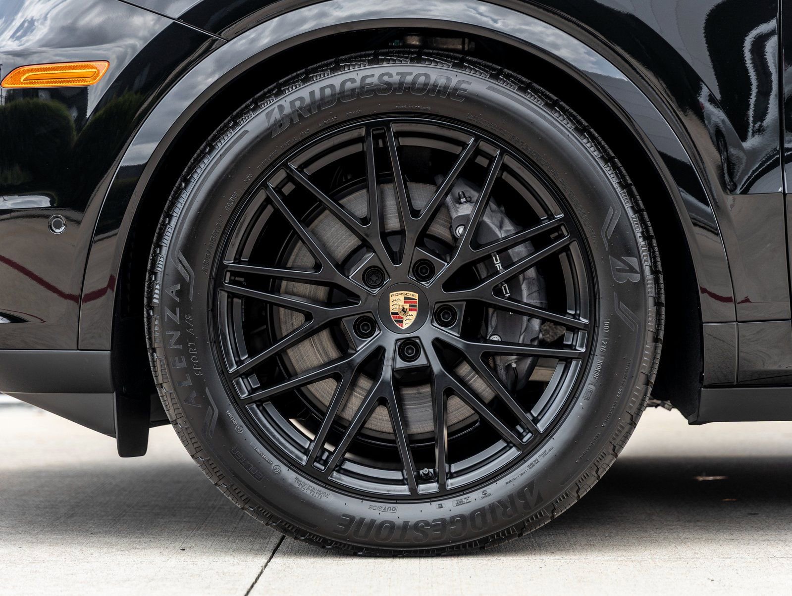 Used 2026 Porsche Cayenne Coupe image 13